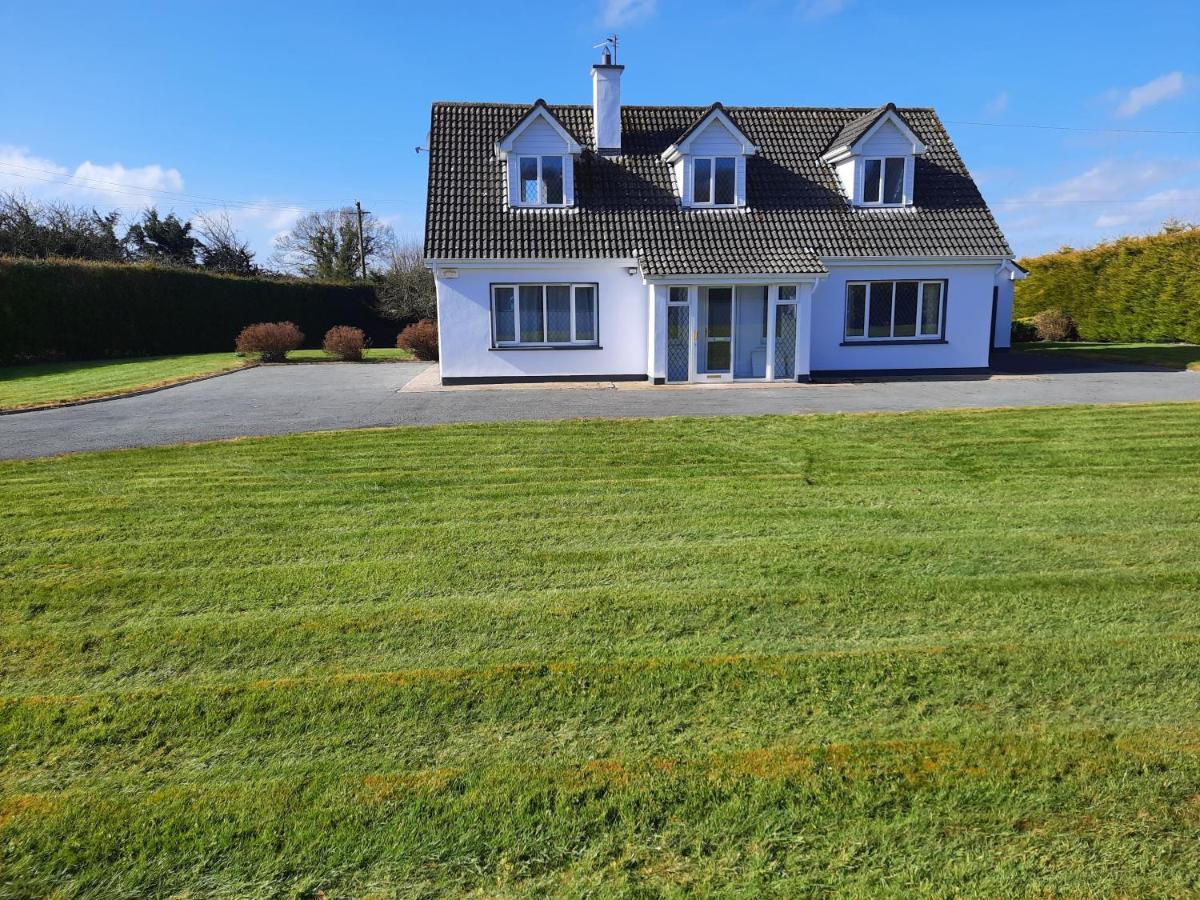 4 Bedroom, 15 Min To Limerick City Quiet Retreat. Εξωτερικό φωτογραφία