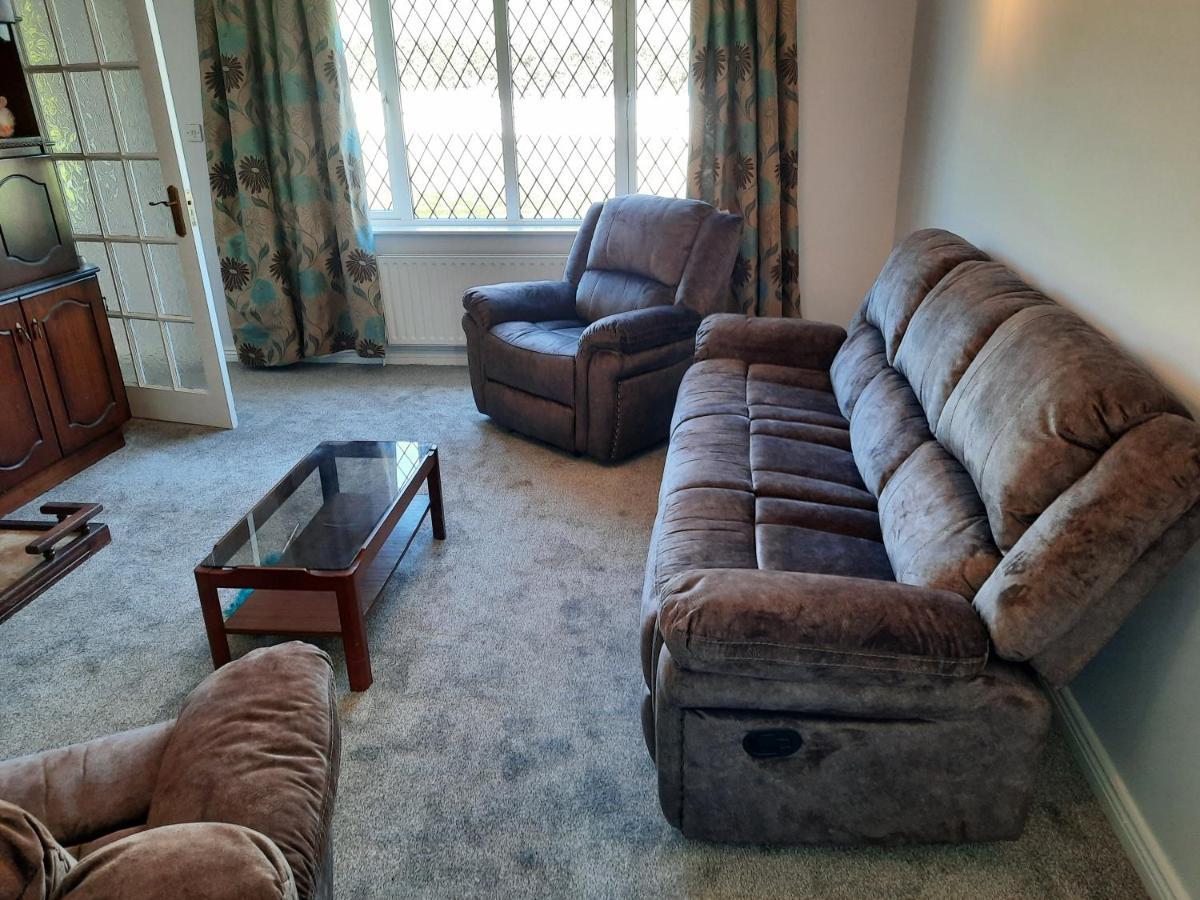 4 Bedroom, 15 Min To Limerick City Quiet Retreat. Εξωτερικό φωτογραφία